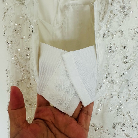 White Wedding Dress women’s size 8 - Picture 10 of 13